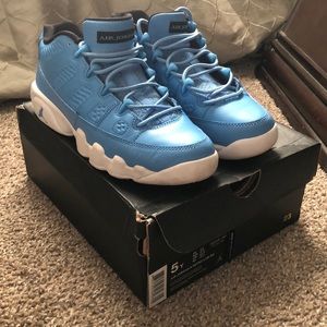 Air Jordan 9 Retro Low